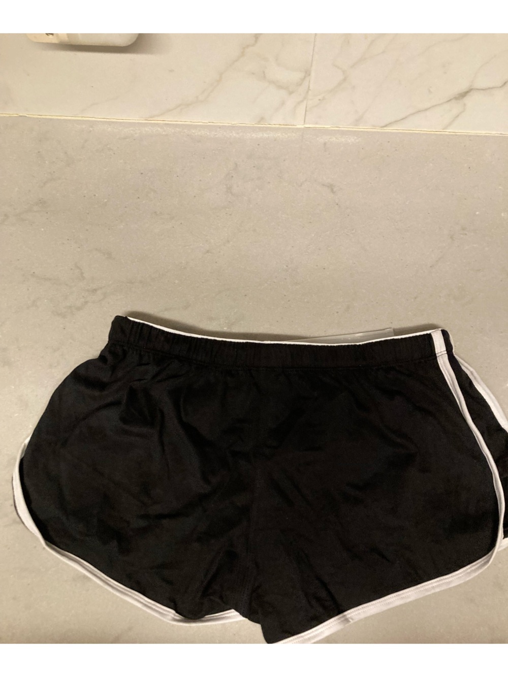 1 Piece Men's Sports Fitness Shorts - Elastic Adjustable Waistband. - Picture 4 of 5